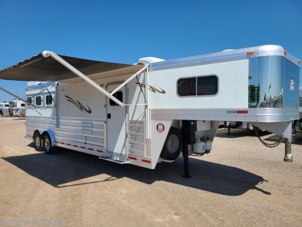 2015 Platinum Coach 3 Horse 12' Couch & Corner Bench!! available in Kaufman, TX