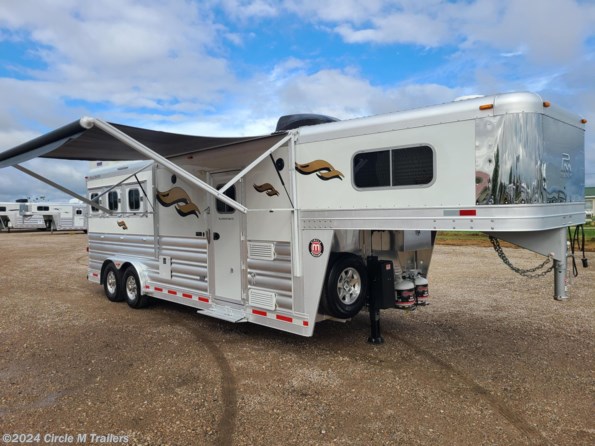 2024 Platinum Coach Outlaw 3HGN w/ 8'10" SW Outlaw GENERATOR available in Kaufman, TX