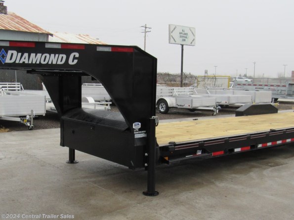 2024 Diamond C LPX208-GN available in East Bethel, MN