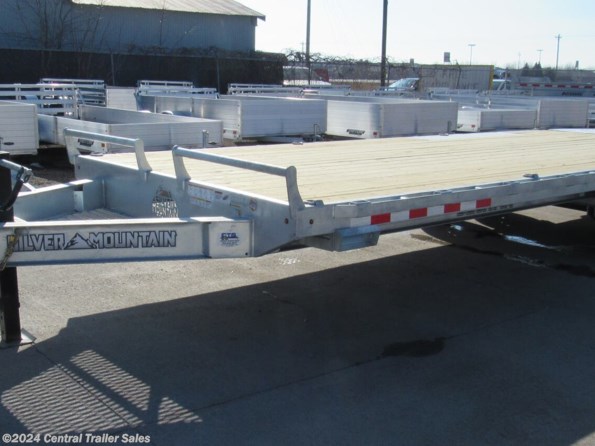 2024 Silver Mountain Trailer Deckover available in East Bethel, MN