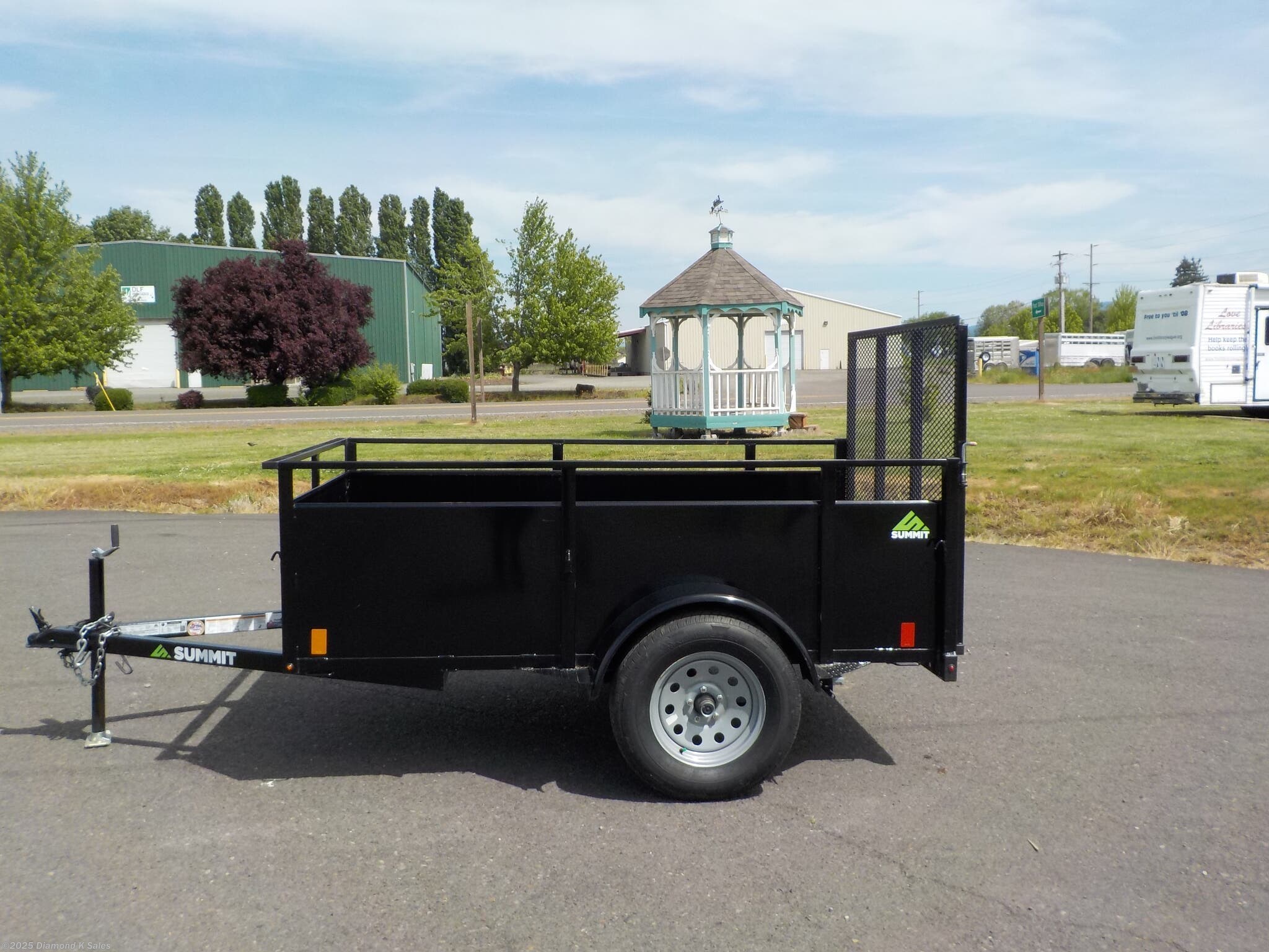 Landscape 2021 Summit Trailer Alpine 5' x 8' 3K LANDSCAPE TrailersUSA