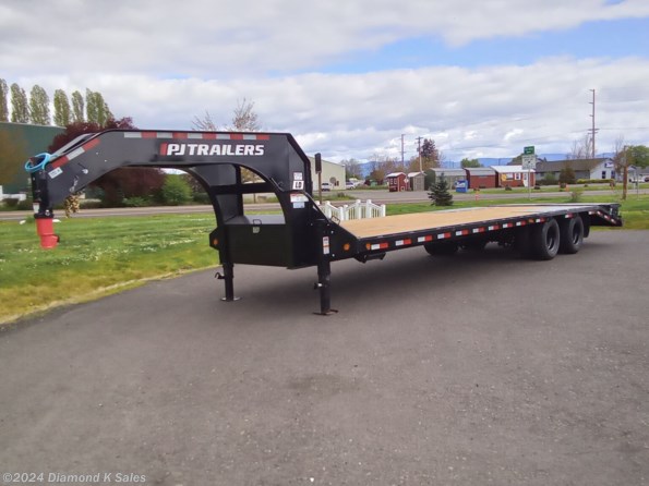 2025 PJ Trailers Flatdeck LD 102" X 32' 25.9K Low Pro available in Halsey, OR