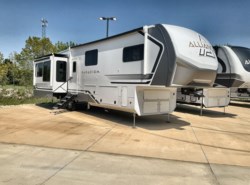 New 2025 Alliance RV Paradigm 380MP available in Strafford, Missouri