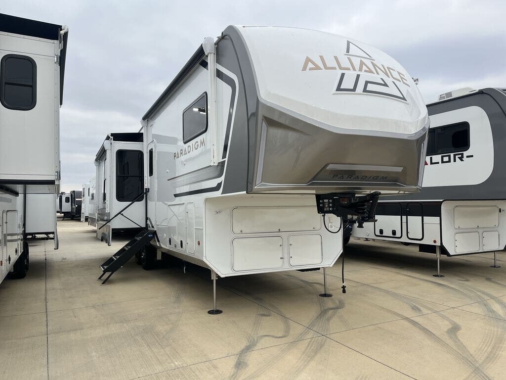 New 2026 Alliance RV Paradigm 312RK available in Strafford, Missouri