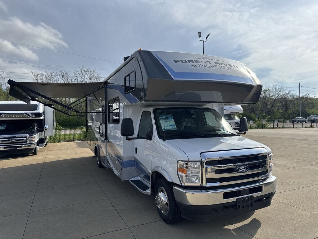 New 2026 Forest River Sunseeker 2860DS available in Strafford, Missouri