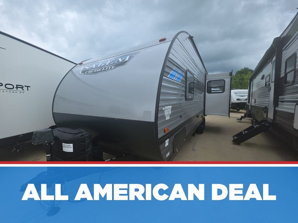 Used 2022 Forest River Salem Cruise Lite 24RLXL available in Strafford, Missouri
