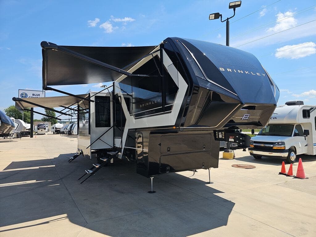 New 2027 Brinkley RV Model Gx 3450x available in Strafford, Missouri