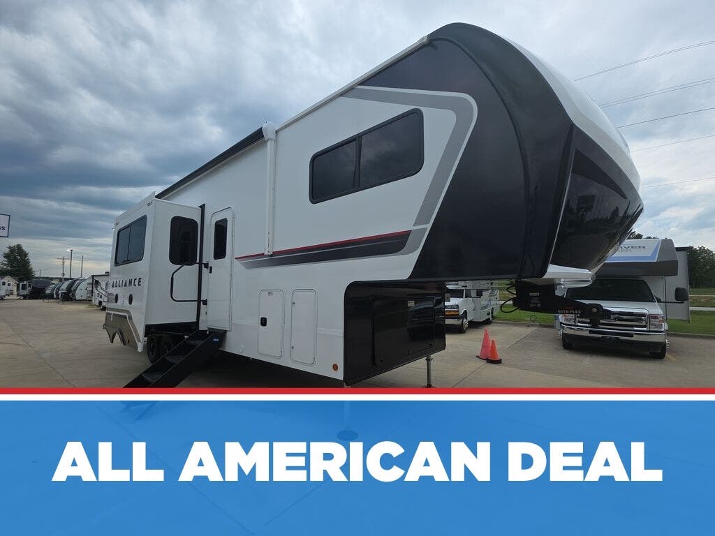 New 2027 Alliance RV Valor All-Access 32A10 available in Strafford, Missouri