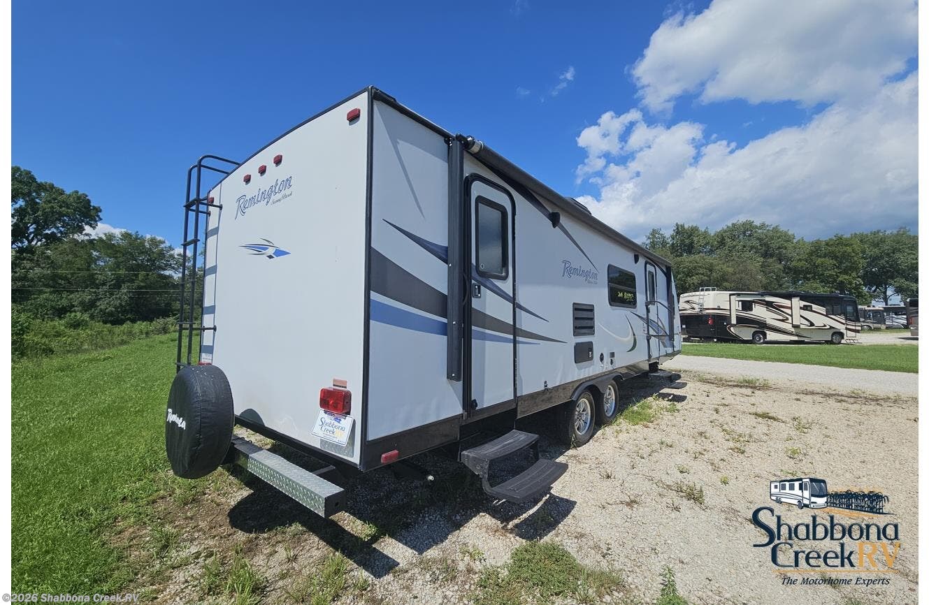 Used 2014 Winnebago  Remington 2750BHS available in Atkinson, Illinois