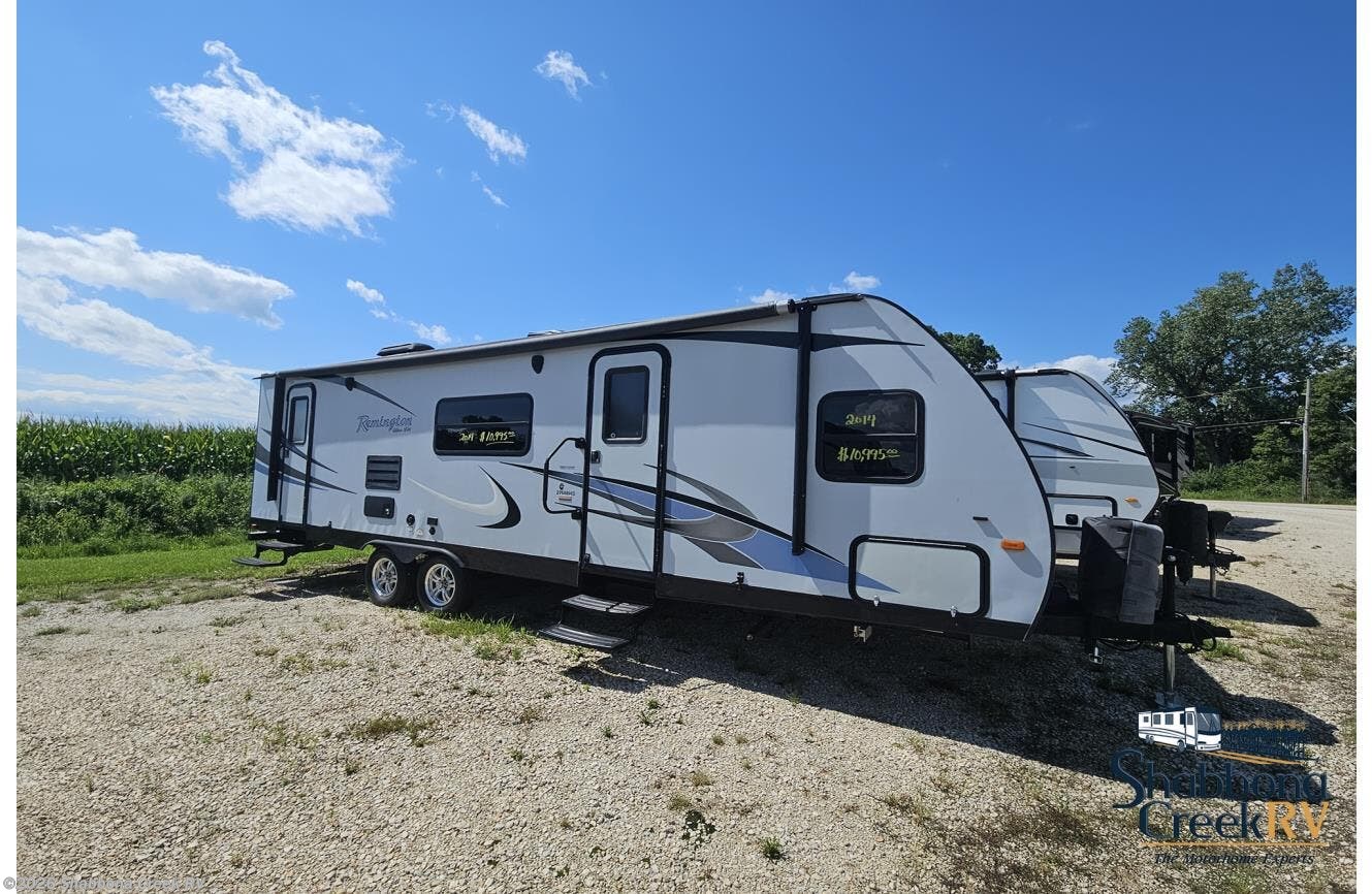 Used 2014 Winnebago  Remington 2750BHS available in Atkinson, Illinois