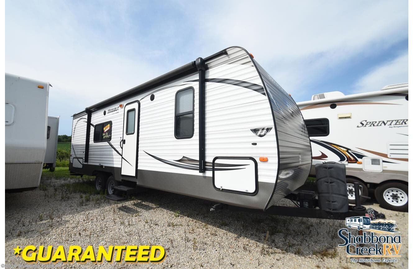 Used 2016  Keystone Hideout 260LHS * by Keystone from Shabbona Creek RV in Atkinson, IL