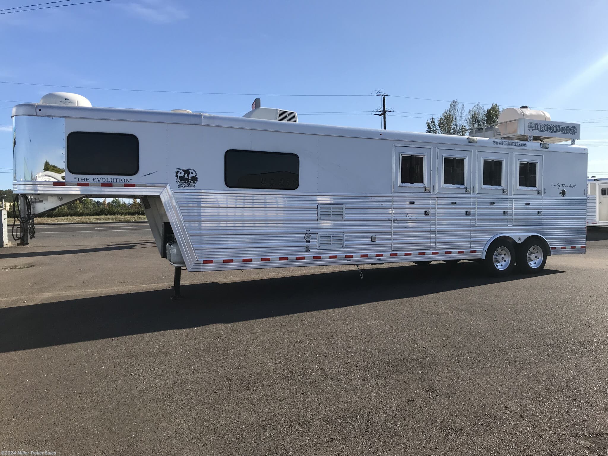 used horse trailers for sale