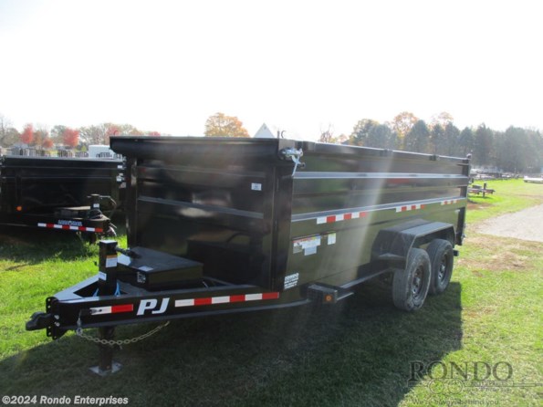 2022 PJ Trailers Dump DM  DMA1672BSSK available in Sycamore, IL
