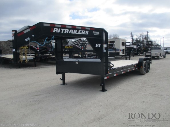 2023 PJ Trailers Gooseneck CC  CCR2472BSBKB available in Sycamore, IL