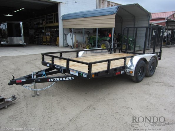 2025 PJ Trailers Utility UK  UK21432CSGK available in Sycamore, IL