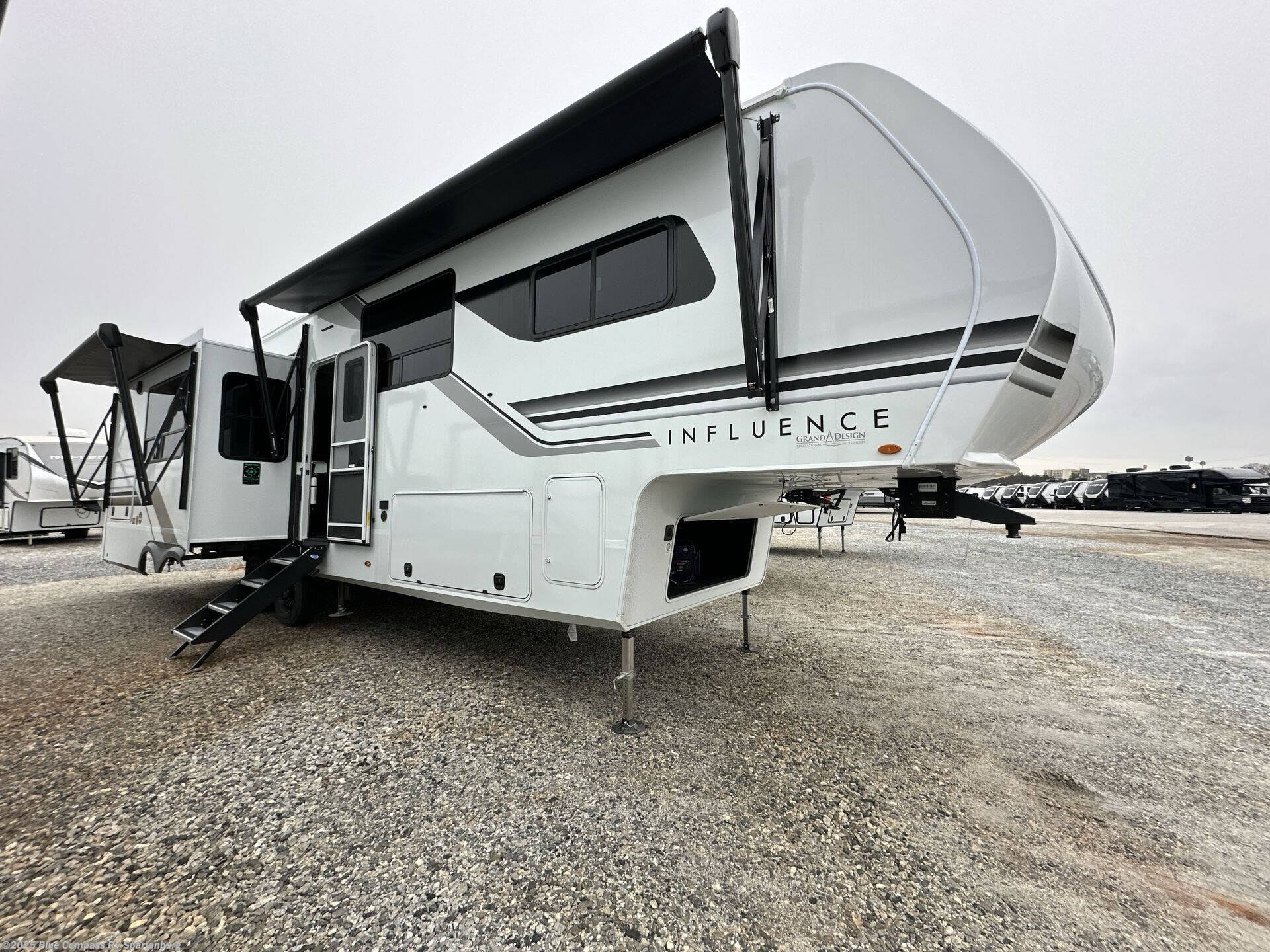 New 2025 Grand Design Influence 3203GK available in Duncan, South Carolina