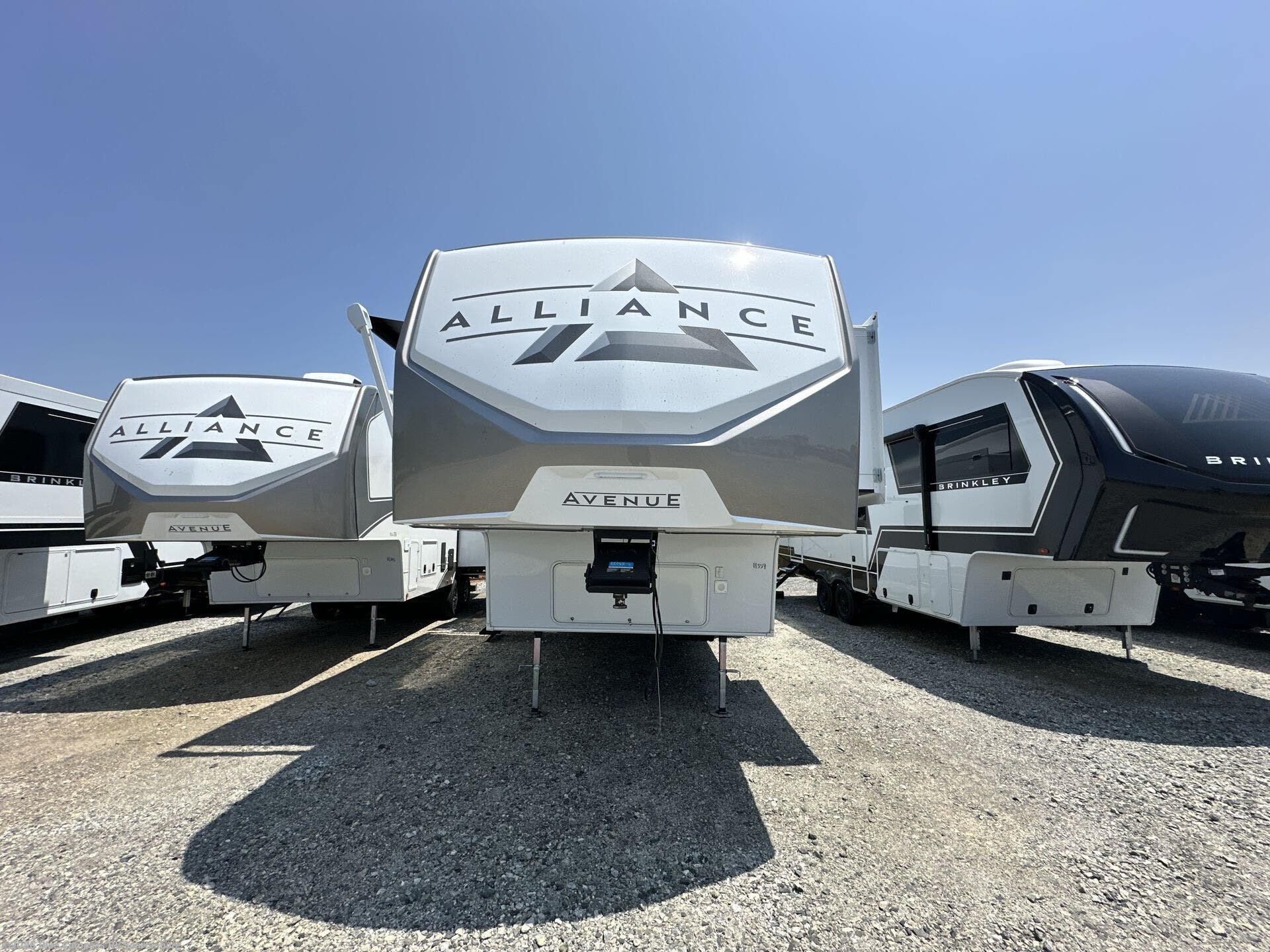 New 2026 Alliance RV Avenue 32RLS available in Duncan, South Carolina