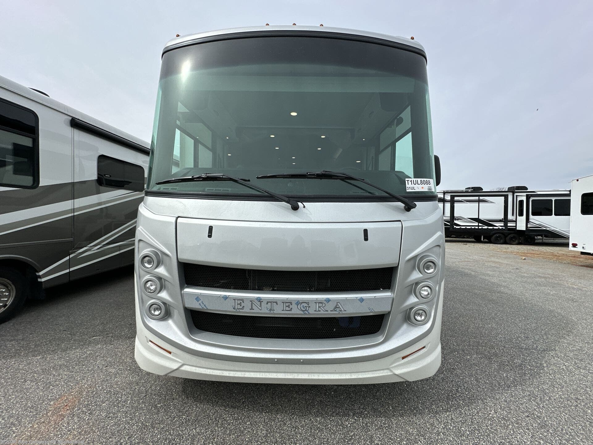 New 2026 Entegra Coach Vision XL 31UL available in Duncan, South Carolina