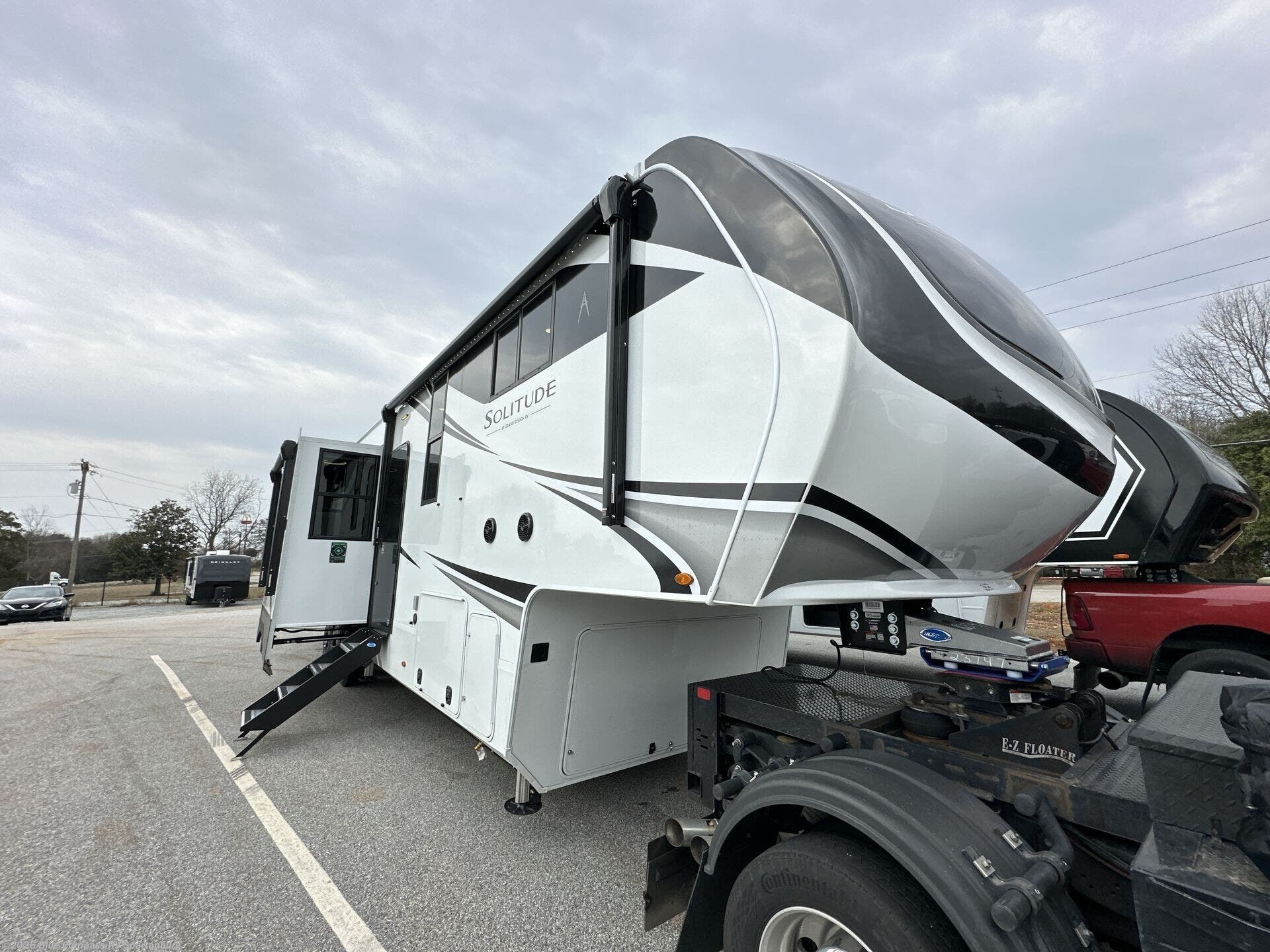 New 2026 Grand Design Solitude 414LJMJ available in Duncan, South Carolina