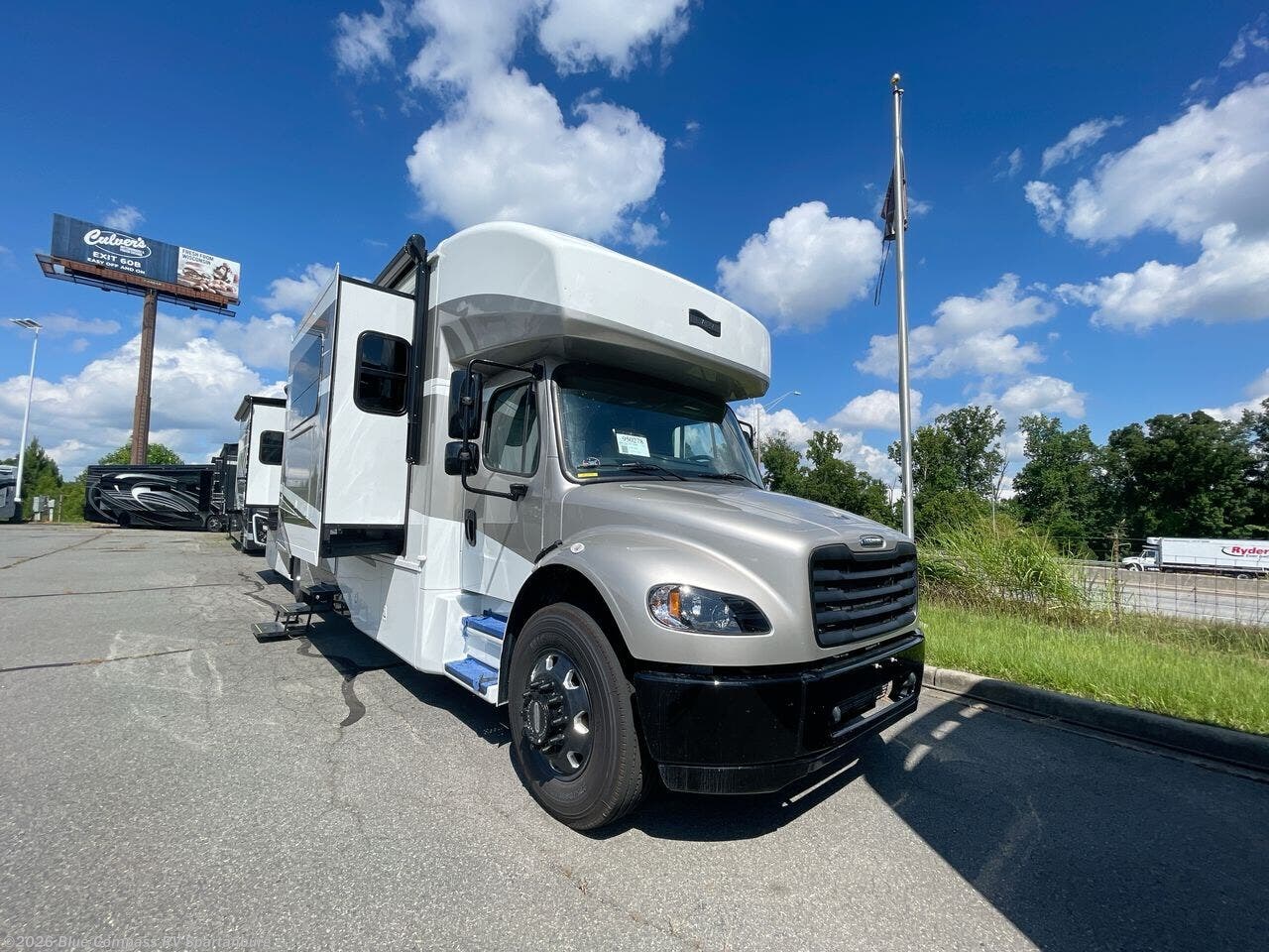 New 2026 Newmar Grand Star 3940 available in Duncan, South Carolina