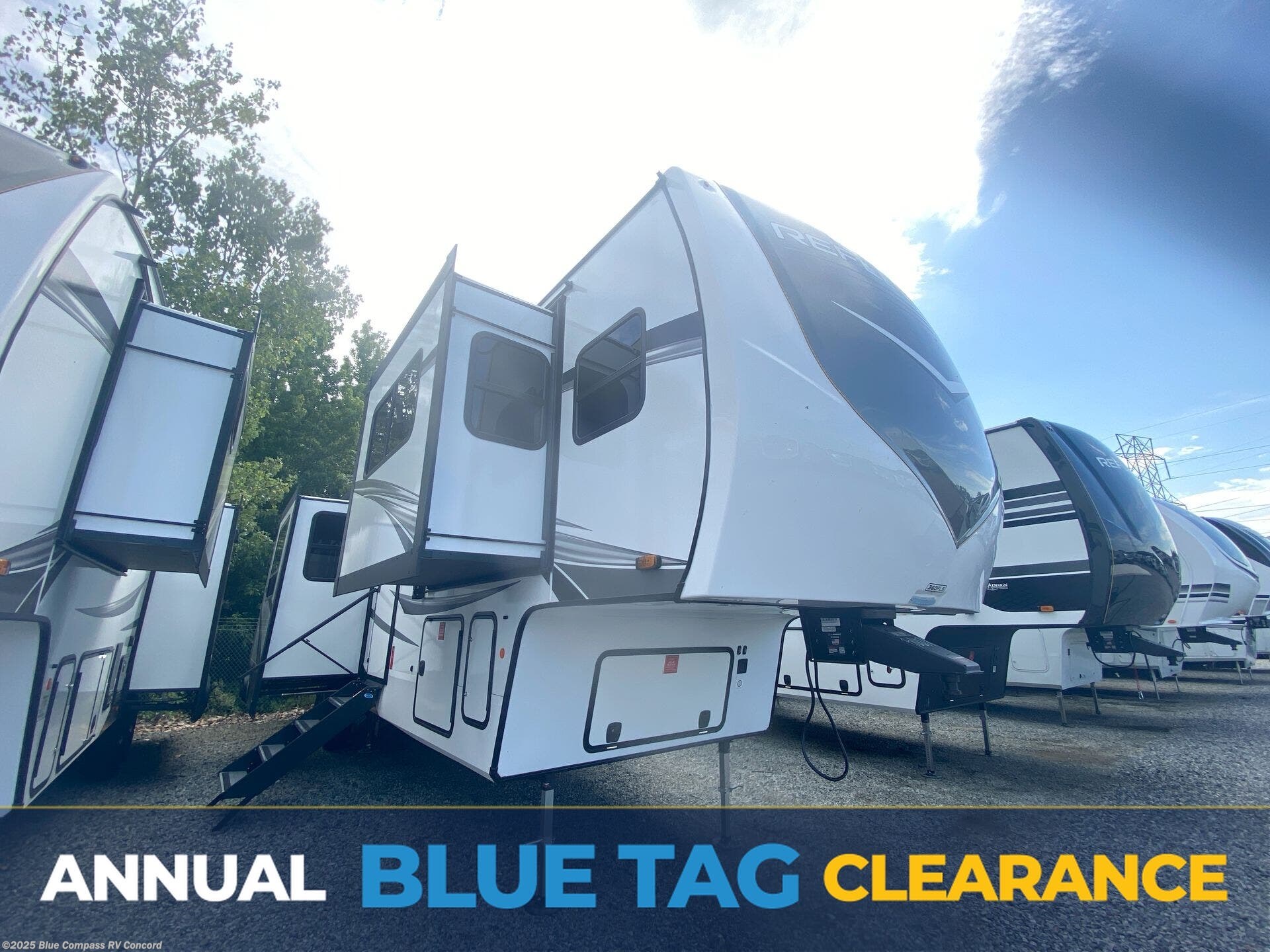 New 2025 Grand Design Reflection 360FLS available in Concord, North Carolina