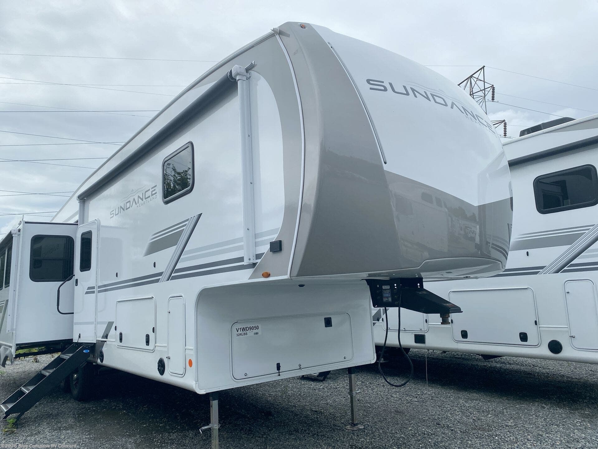 New 2027 Heartland Sundance 32RLBS available in Concord, North Carolina