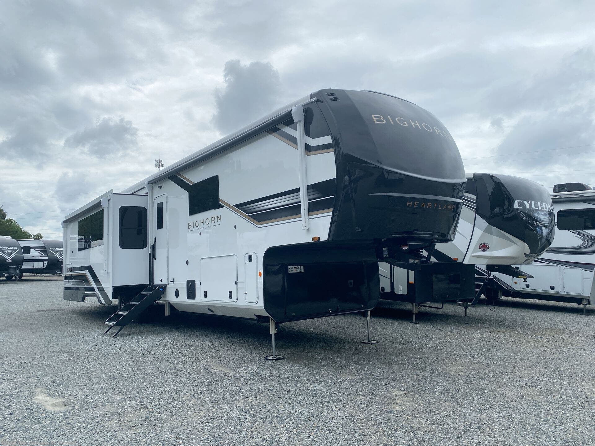 New 2027 Heartland Bighorn 39RK available in Concord, North Carolina