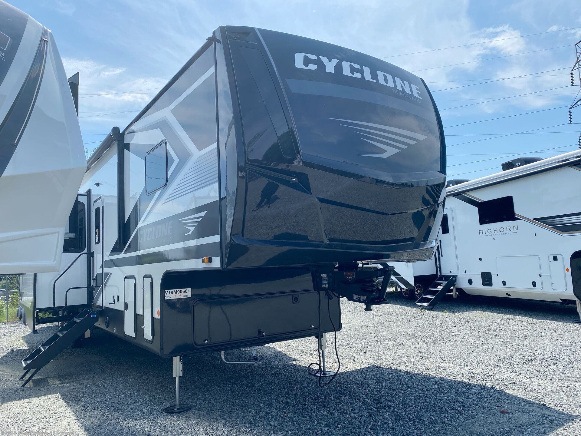 New 2027 Heartland Cyclone 3913 available in Concord, North Carolina