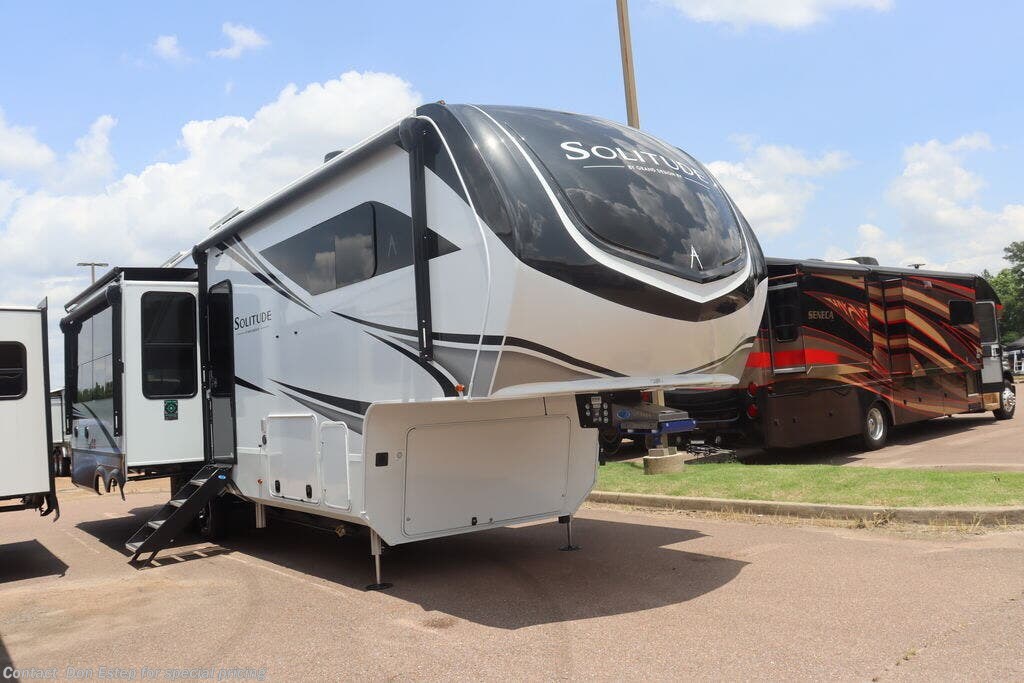 New 2025 Grand Design Solitude 310GK available in Southaven, Mississippi
