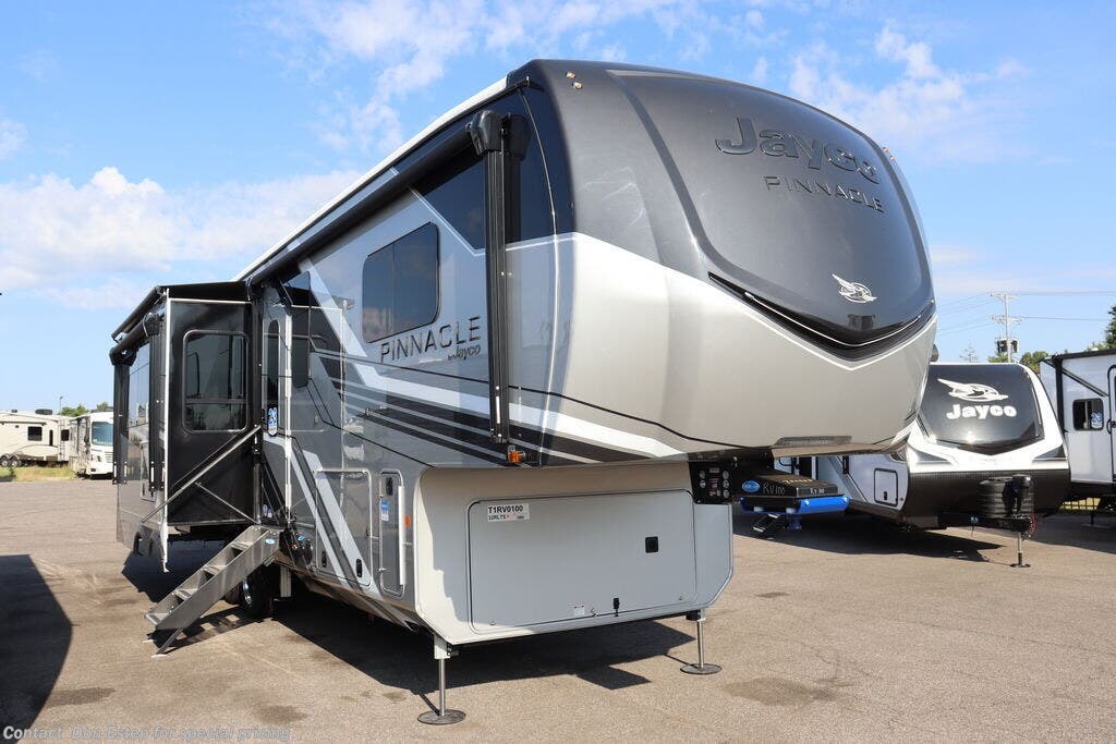 New 2026 Jayco Pinnacle 32RLTS available in Southaven, Mississippi
