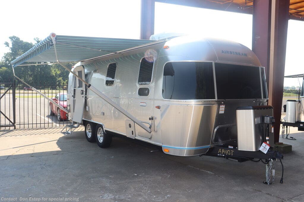 New 2026 Airstream International 25FB available in Southaven, Mississippi