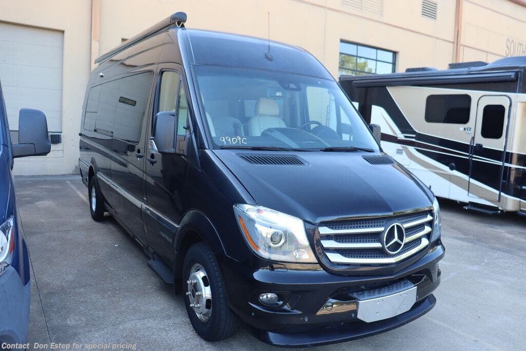 Used 2017 Airstream  24GL available in Southaven, Mississippi