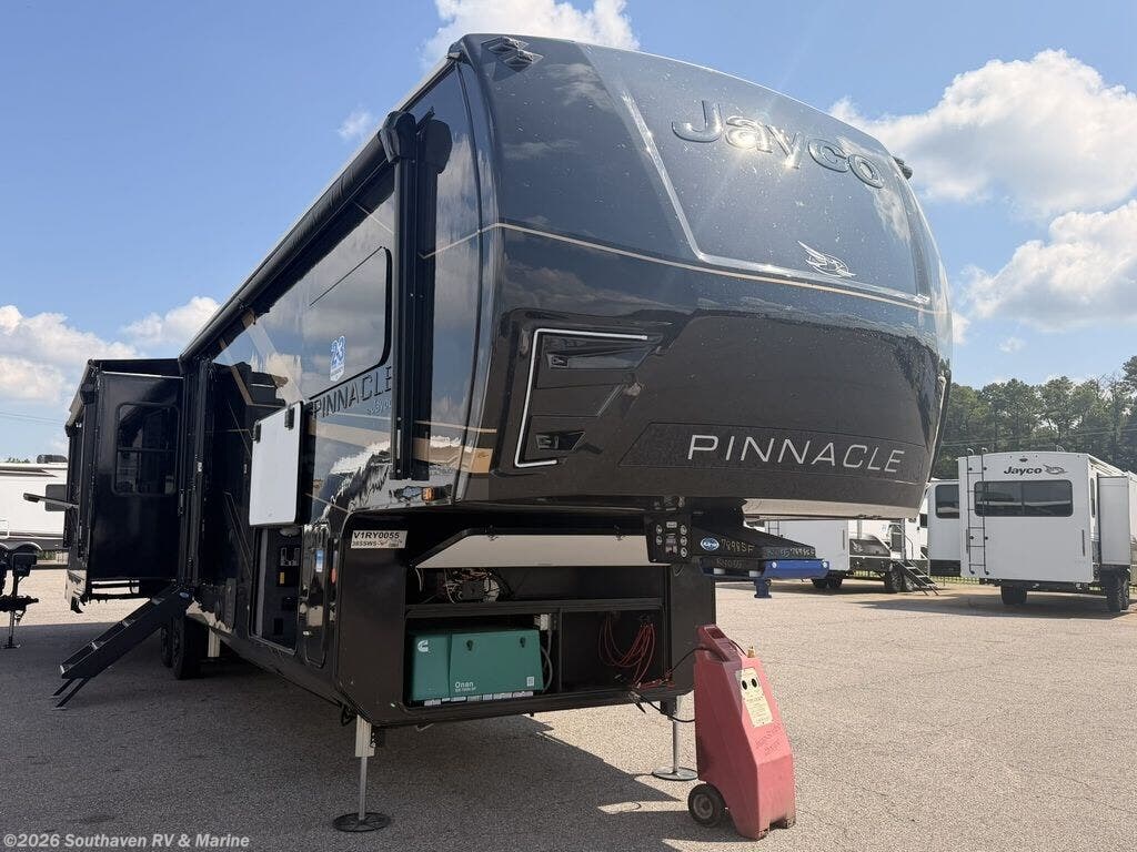 New 2027 Jayco Pinnacle 38SSWS available in Southaven, Mississippi