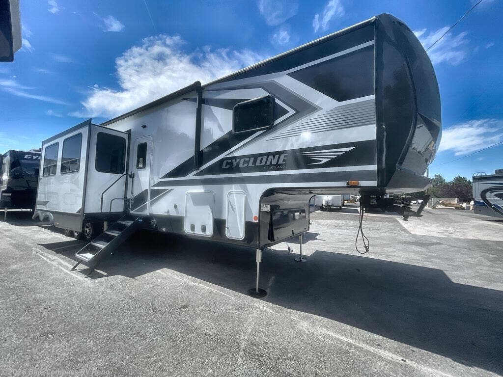 New 2027 Heartland Cyclone 3914 available in Reno, Nevada