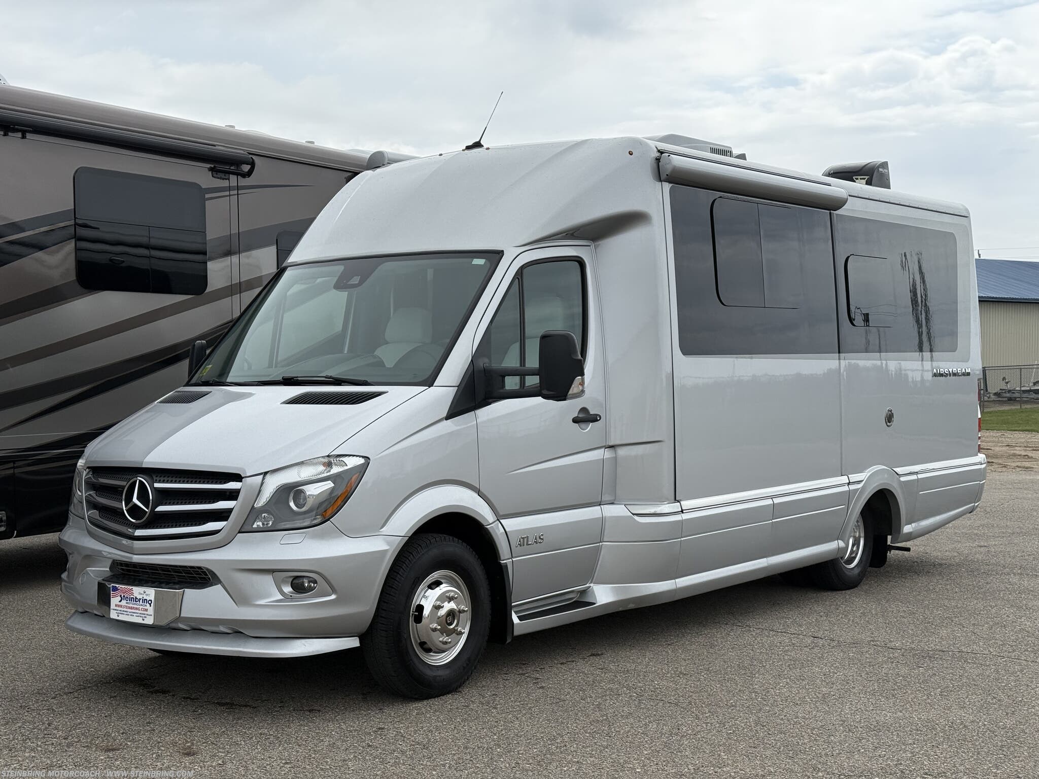 Used 2019 Airstream Atlas MURPHY BED available in Garfield, Minnesota