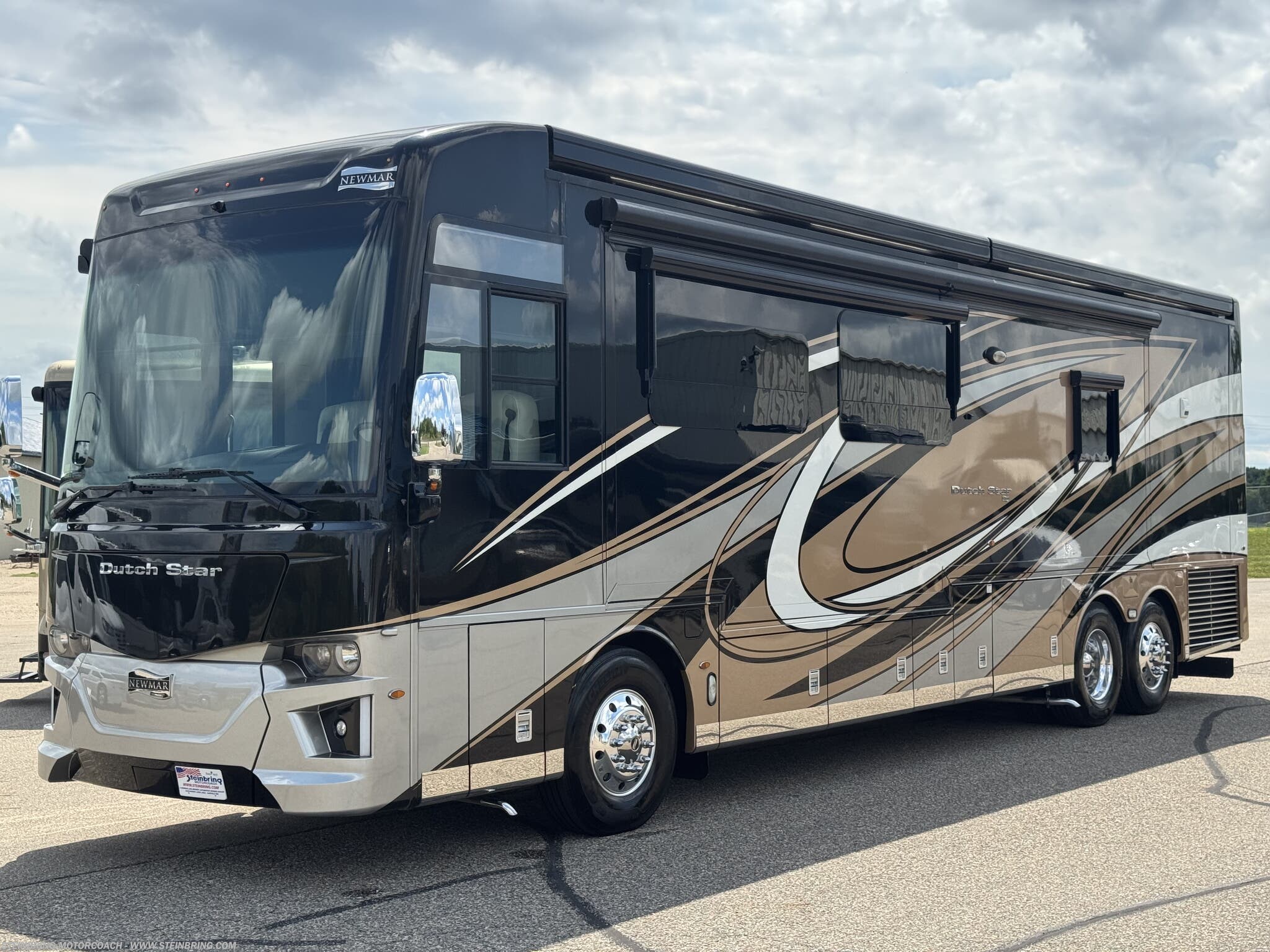 Used 2021 Newmar Dutch Star 4081 available in Garfield, Minnesota