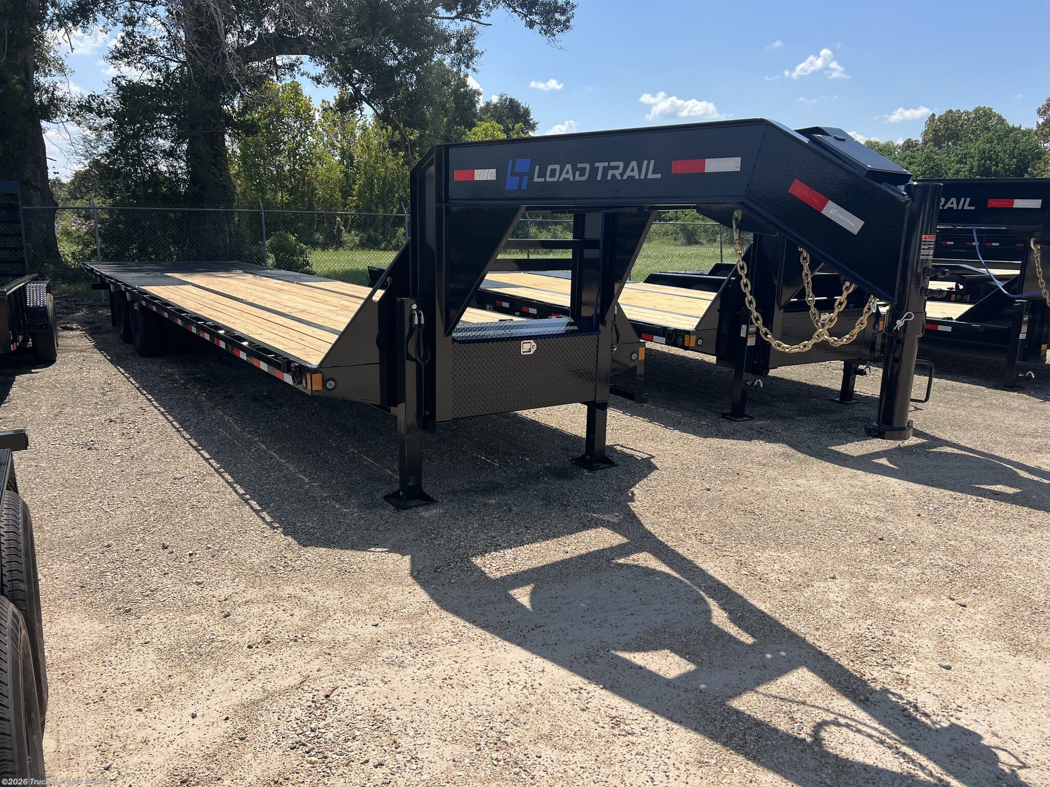 2027 Load Trail GL 102" x 36' Tandem Low-Pro Gooseneck w/ Hyd. Dove