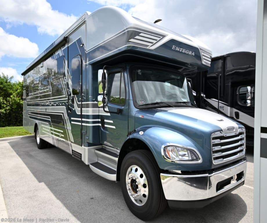 New 2026 Entegra Coach Accolade XL 37M-XL available in Davie, Florida