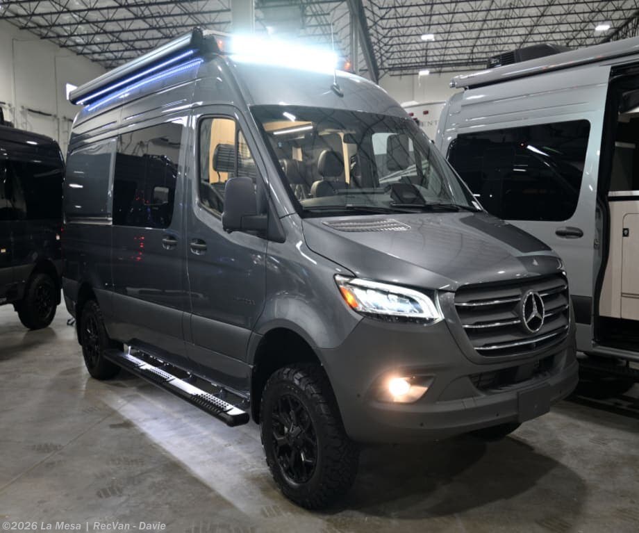 New 2027 Entegra Coach Launch 19Y available in Davie, Florida
