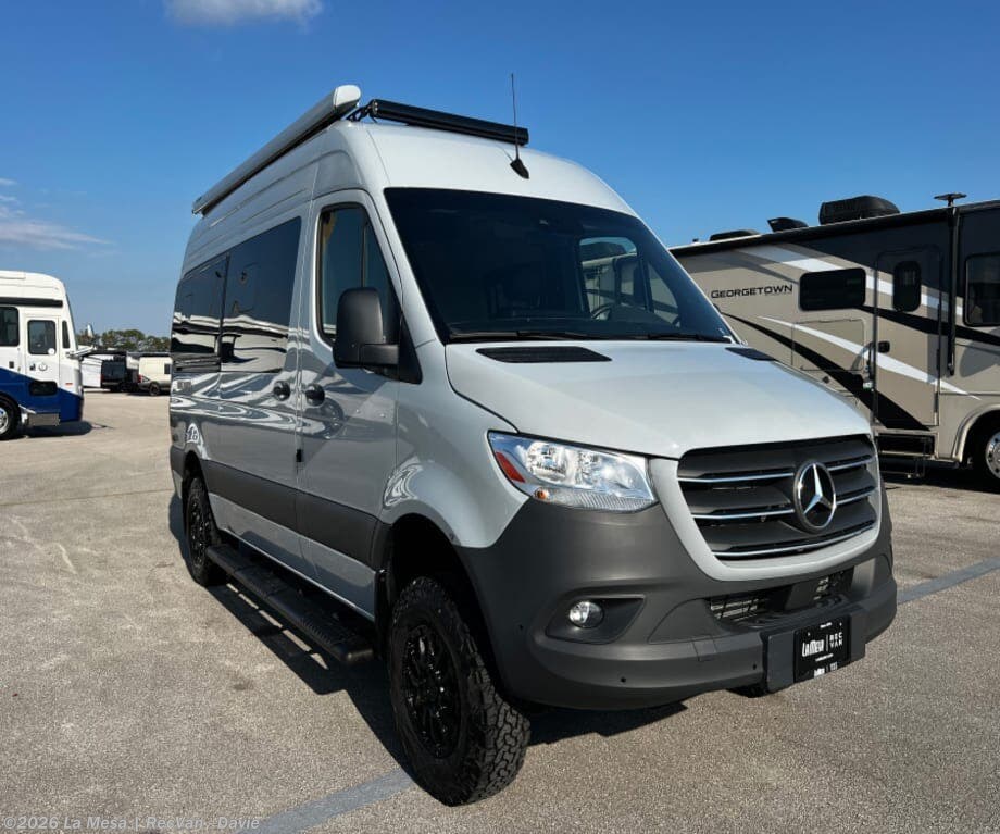 Used 2025 Thor Motor Coach  EDDIE BAUER 19EB available in Davie, Florida