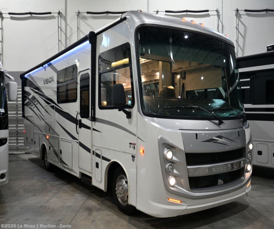 Used 2024  Entegra Coach Vision 29S by Entegra Coach from La Mesa | RecVan - Davie in Davie, FL