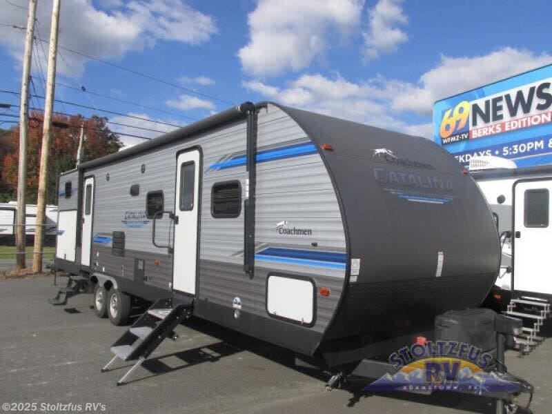 Used 2020 Coachmen Catalina Expedition 232BHDS available in Adamstown, Pennsylvania