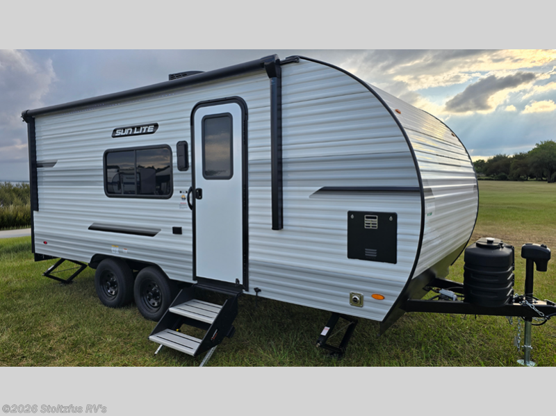 New 2026 Sunset Park RV Sun Lite 18TH available in Adamstown, Pennsylvania