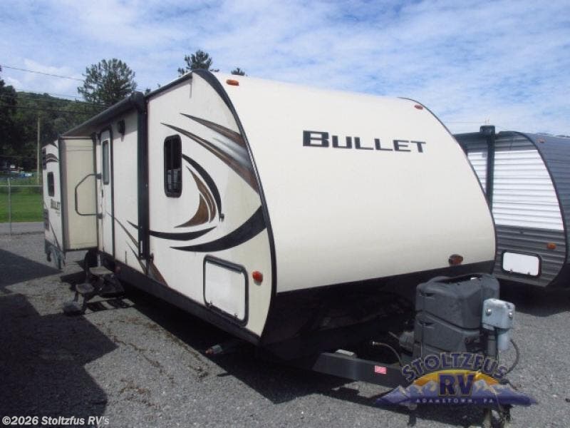 Used 2016  Keystone Bullet 310BHS by Keystone from Stoltzfus RV's in Adamstown, PA