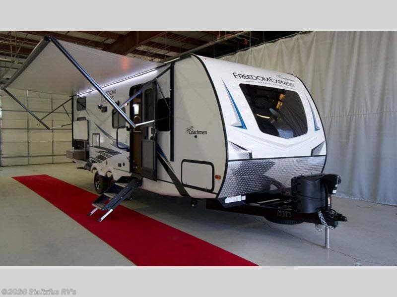 Used 2021  Coachmen Freedom Express Ultra Lite 257BHS by Coachmen from Stoltzfus RV's in Adamstown, PA