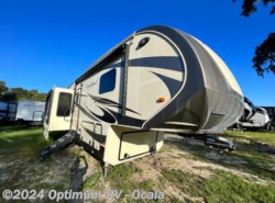 Used 2018 Forest River Cardinal 3250RL available in Ocala, Florida