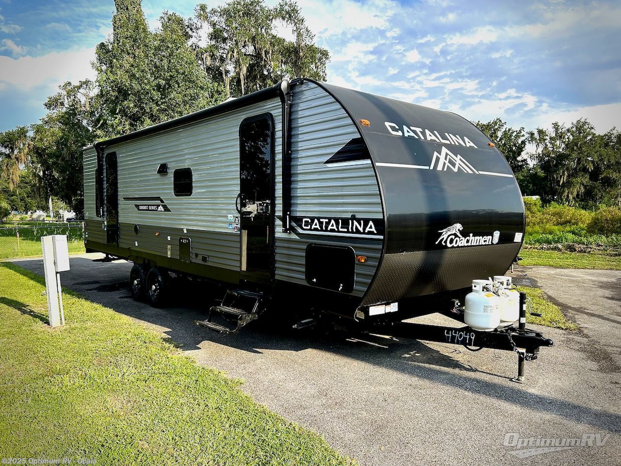 New 2025 Coachmen Catalina Summit Series 8 271DBS available in Ocala, Florida