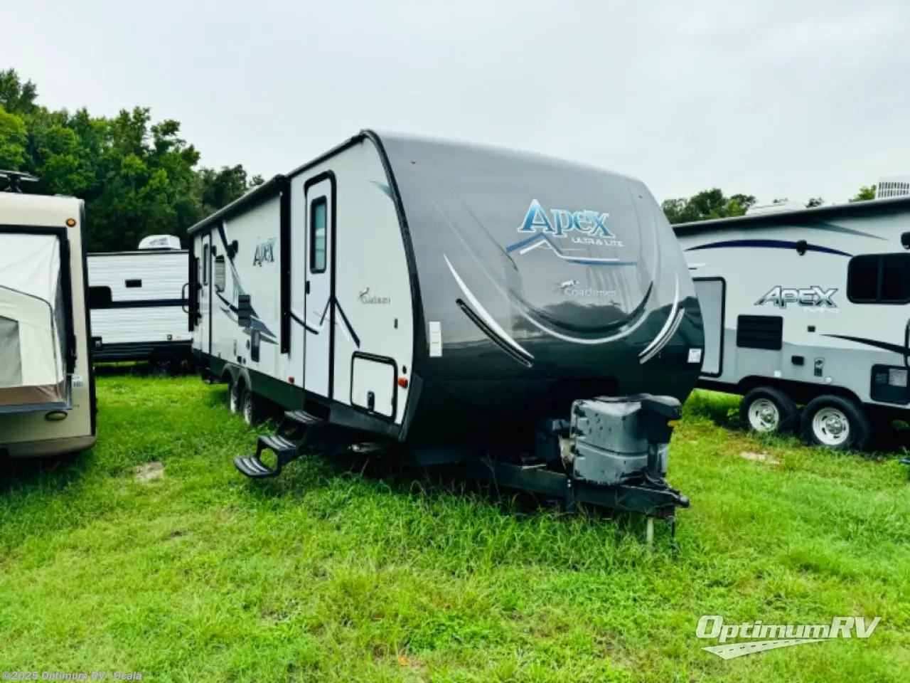 Used 2018 Coachmen Apex Ultra-Lite 279RLSS available in Ocala, Florida