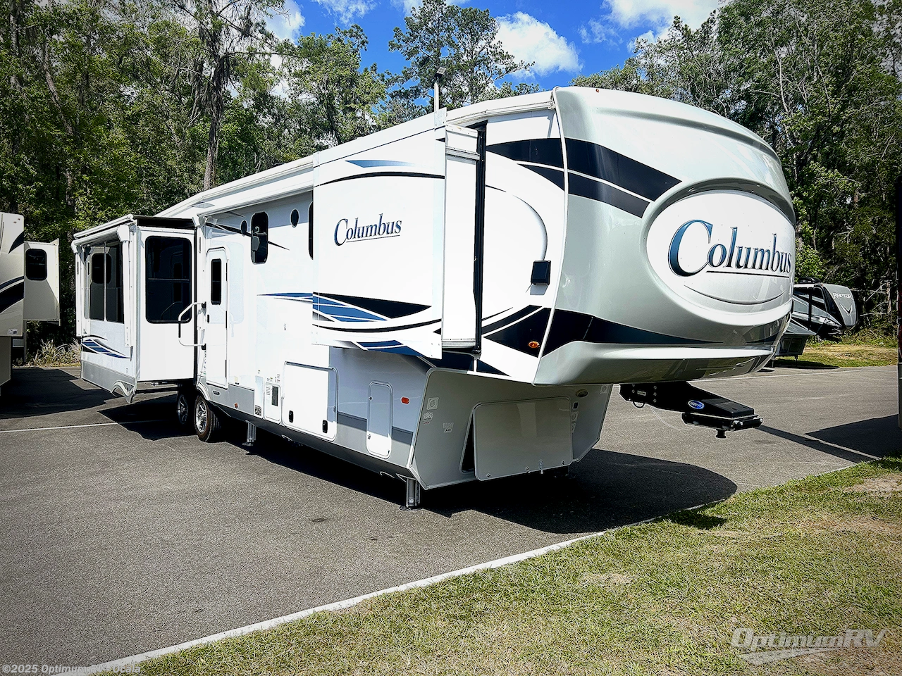Used 2022 Palomino Columbus C-Series 382FBC available in Ocala, Florida
