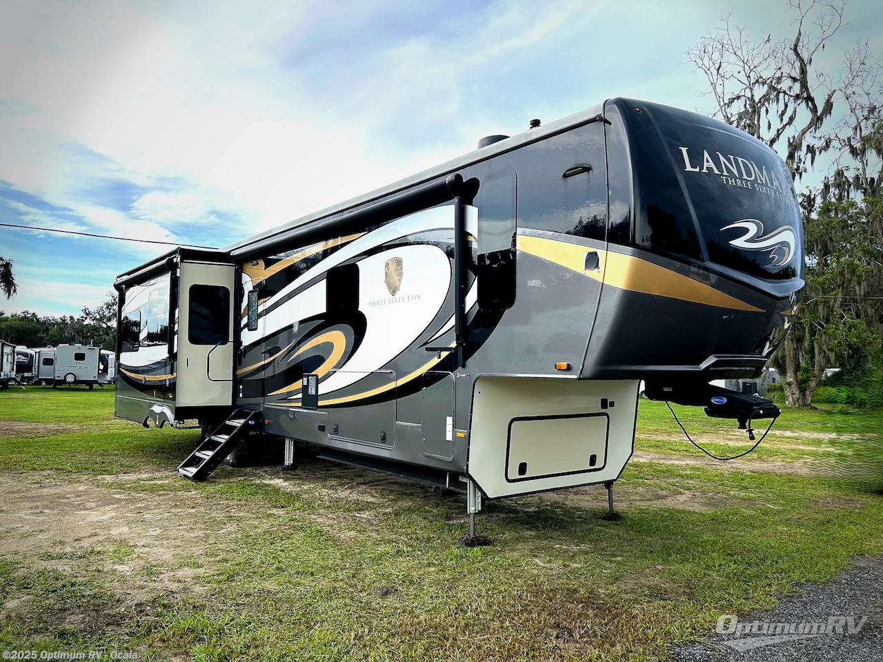 Used 2021 Heartland Landmark Newport available in Ocala, Florida